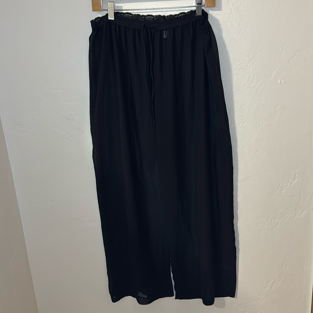 Unbranded black sheer wide leg pants with lace waist detail 1X
